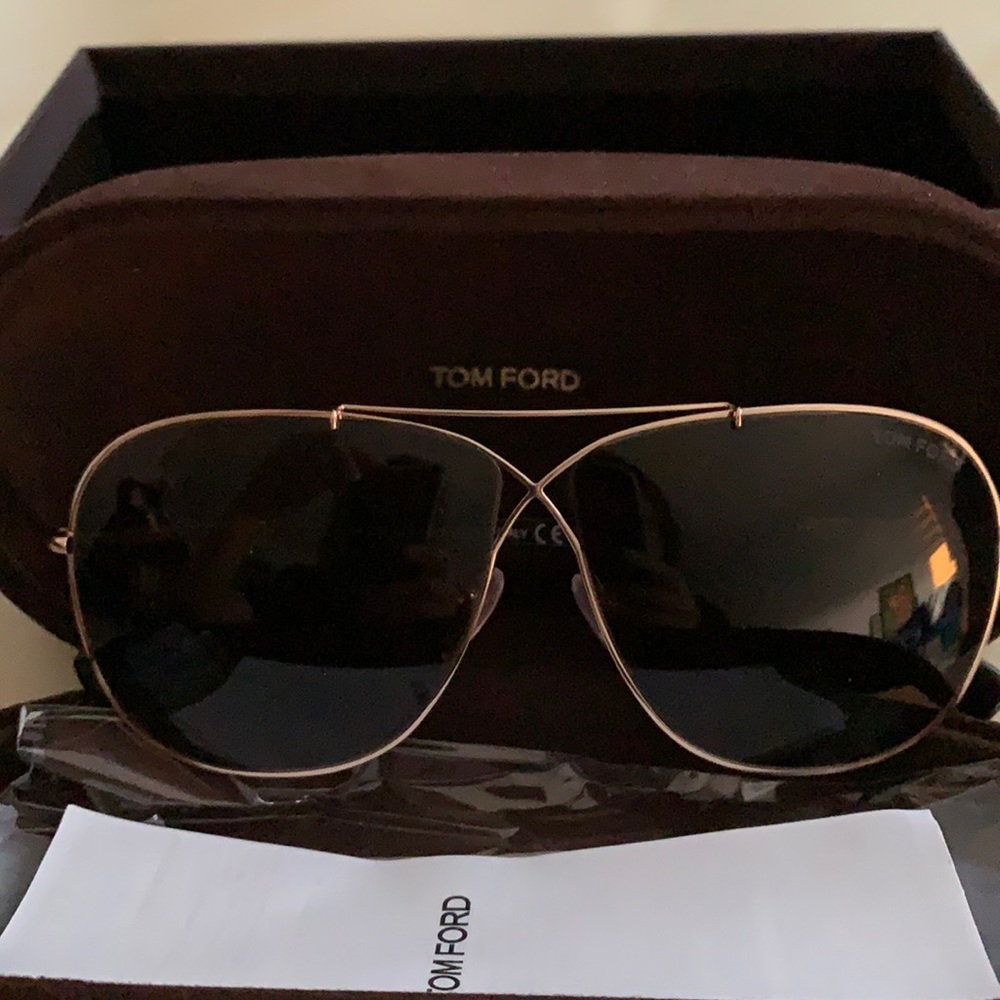 BRAND NEW Tom Ford aviator sunglasses
